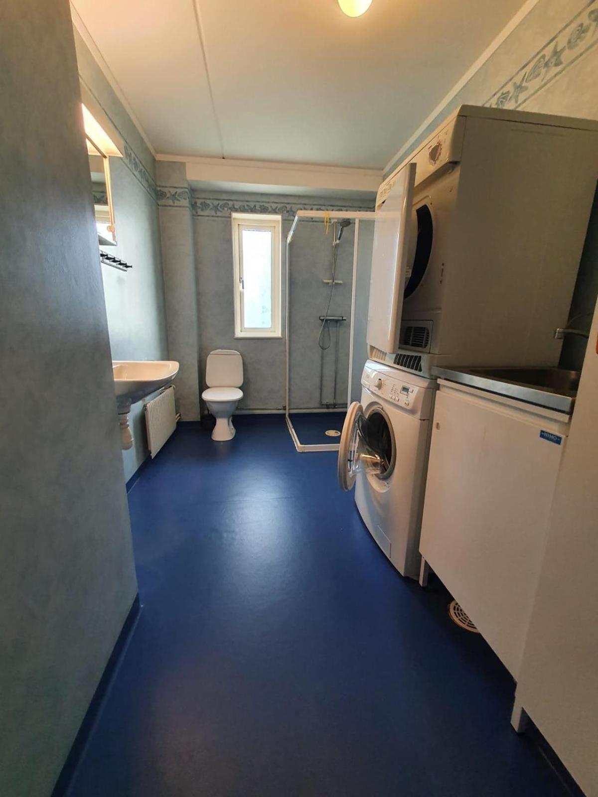3 Laegenheter Med Totalt 5 Sovrum Och 8 Baeddar Ruda Exterior foto